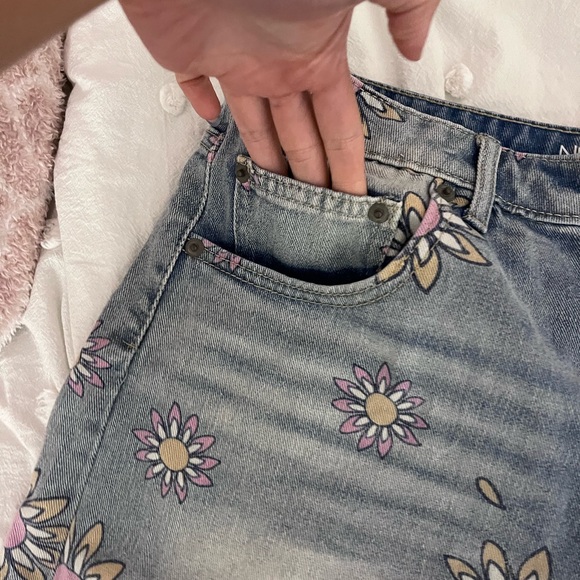 No Boundaries, Size 13 - Picture 5 of 6